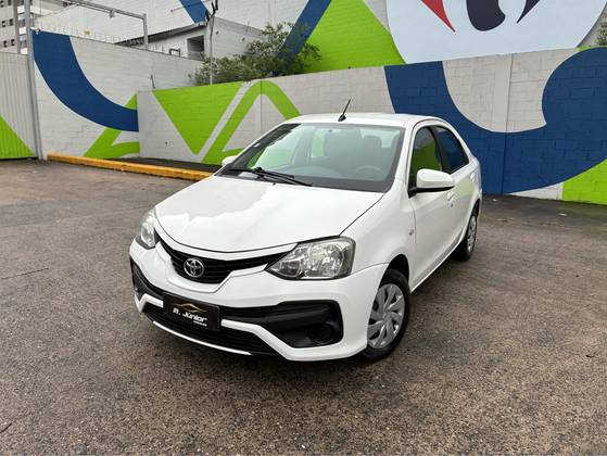 TOYOTA ETIOS 1.5 X SEDAN 16V FLEX 4P AUTOMÁTICO TOYOTA ETIOS 1.5 X SEDAN 16V FLEX 4P AUTOMÁTICO